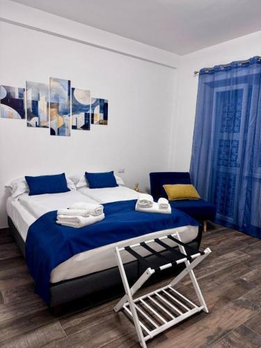 Eve&Gio Apartment Appio 2 room 2 bath Room Type - Two-Bedroom Apartment