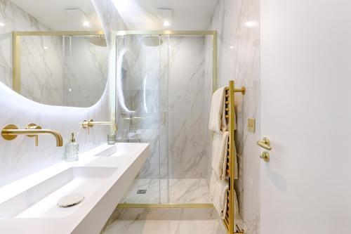Stunning 1 bedroom for 4 near Montparnasse - Tap to explore photos