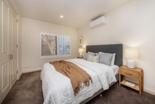 Esplanade Escape to the Brighton Beach Boxes