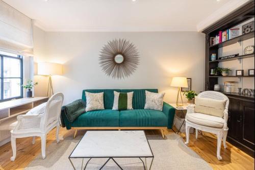 Lovely 1BR Flat, Prime Location Bloomsbury, Euston - Tap to explore photos