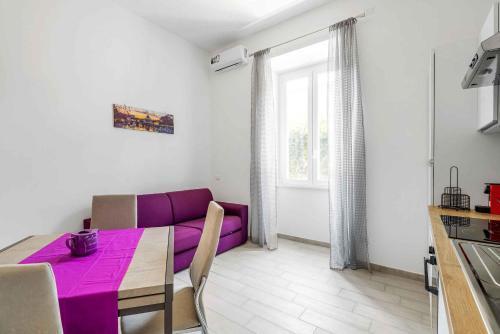CasaLino Charming Apartment - Tap to explore photos