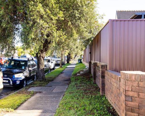 Modern Home in the Heart of Bankstown - Tap to explore photos