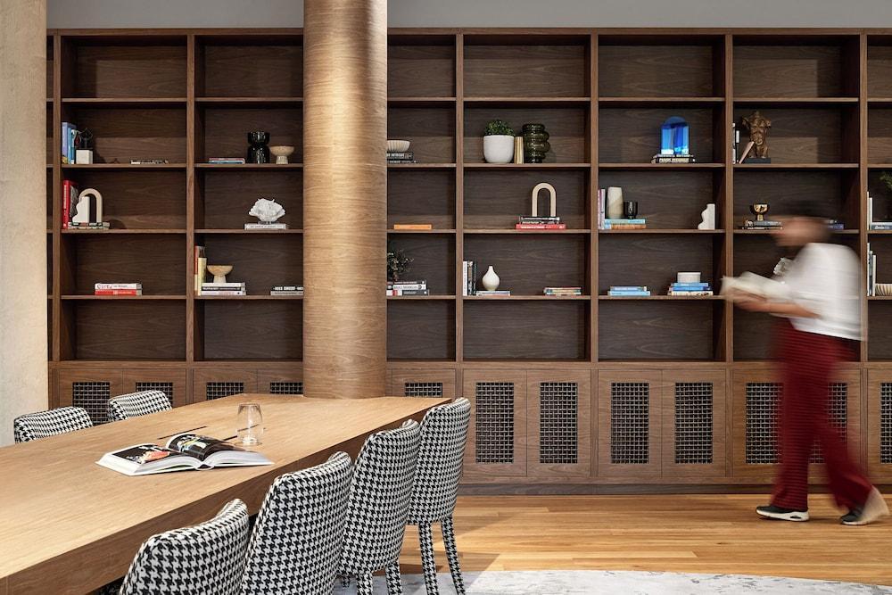 Caulfield Apartments by Urban Rest