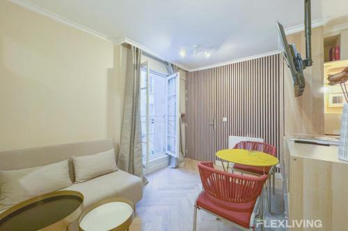 Flexliving - Studio - St-Joseph Paris 2 - Tap to explore photos