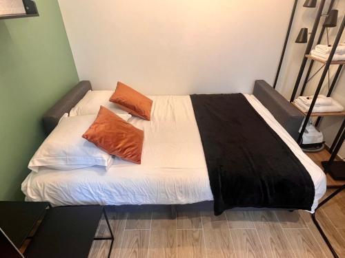 Fully equipped Studio - 4 mins from the metro - Tap to explore photos