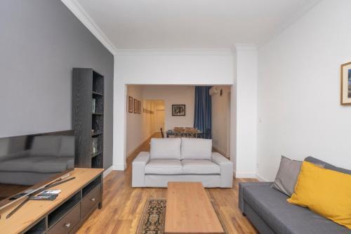 Trendy Bosphorus View Apartment - Tap to explore photos