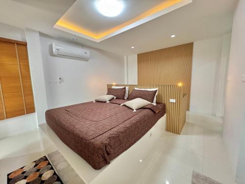 Areeya Khao Khad Aoyon Beach