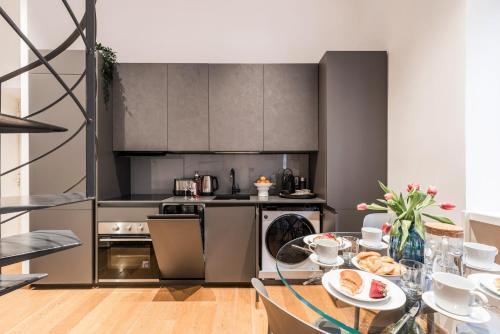 The Best Rent - One-bedroom flat in Tritone area - Tap to explore photos