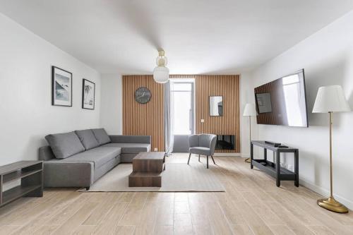 Appartement atypique au coeur de Batignolles - Tap to explore photos