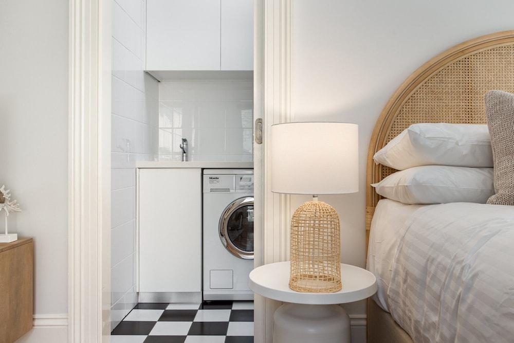 Boutique Studio With Balcony in Perfect Location - Tap to explore photos