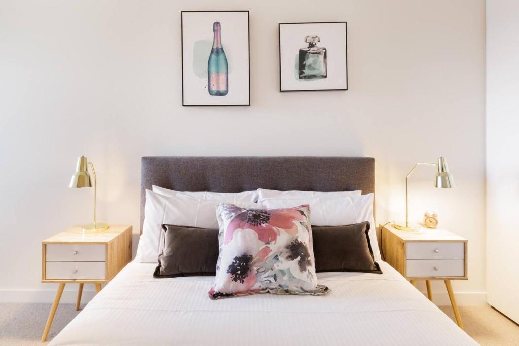 Chasing Skylines - Chic & Contemporary Living