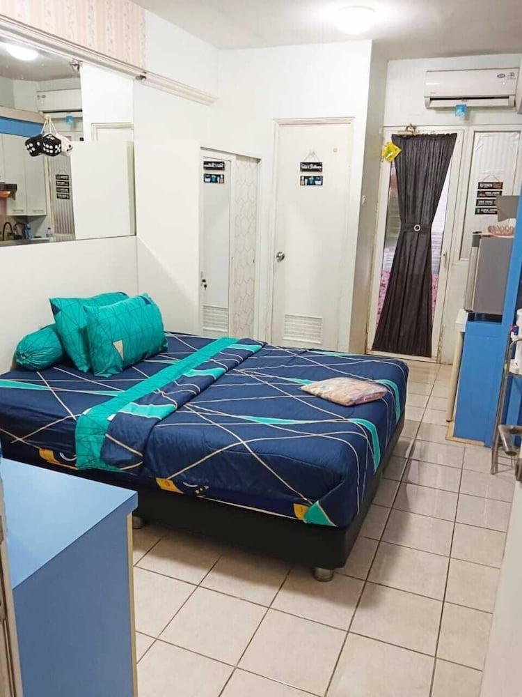 Siginjae Rooms Room Type - Studio, 1 Queen Bed, Balcony