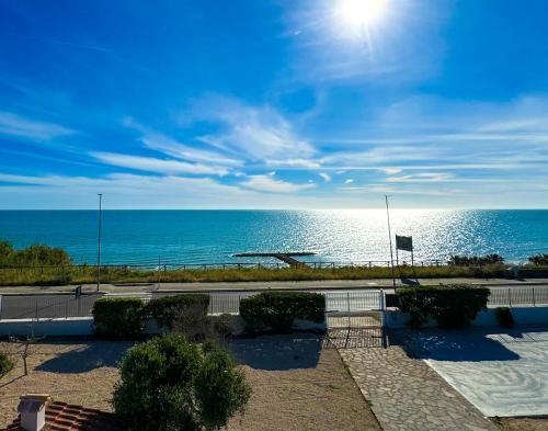 Edo House Anzio - Beachfront - Fronte Mare - Affittacamere