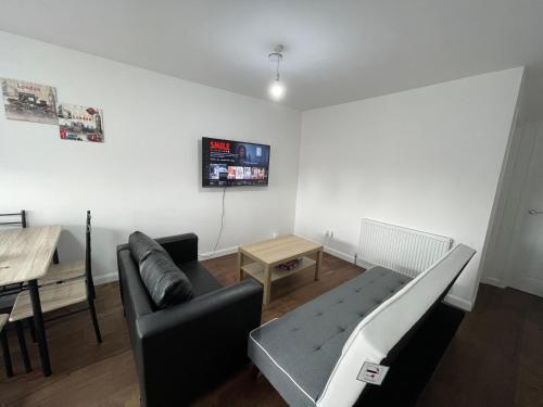 Stratford-2bedroom-Close to local transport- Wifi - Tap to explore photos