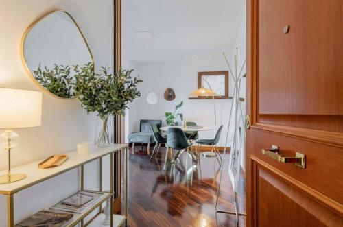 Luxury Boutique Apartment - Tap to explore photos