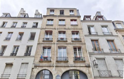 Urban Flat 120 - Charming 3 bedroom Flat in Le Marais