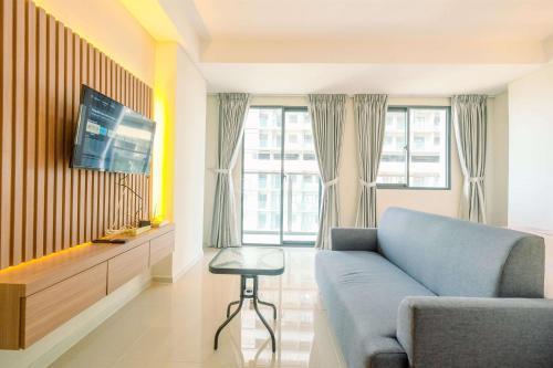 Great Deal Studio at Daan Mogot City Apartment By Travelio - Tap to explore photos
