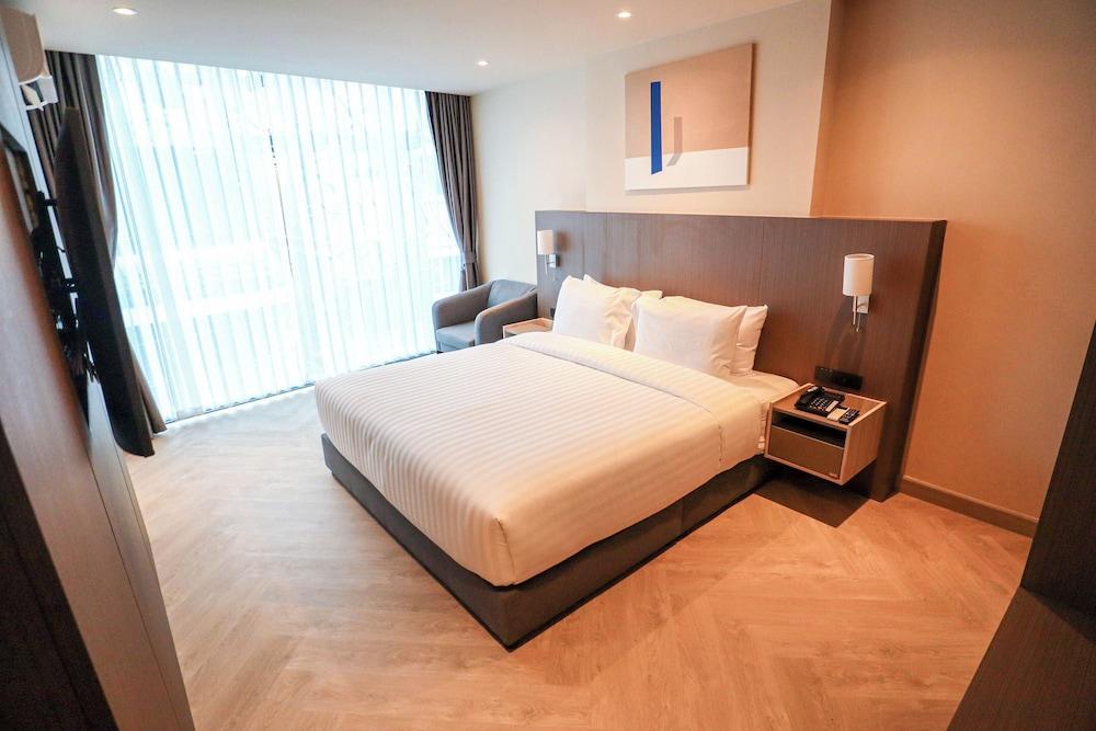 The One Cozy Living Room Type - Family Double Room, City View The One Cozy Living Room Type - Family Double Room, City View