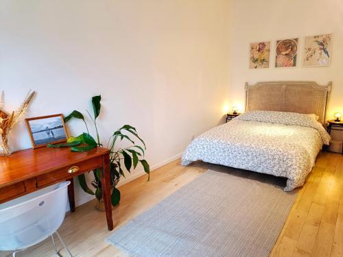 Peaceful apartment with private garden - Tap to explore photos