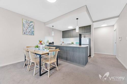Entire Home in Rouse Hill - Tap to explore photos