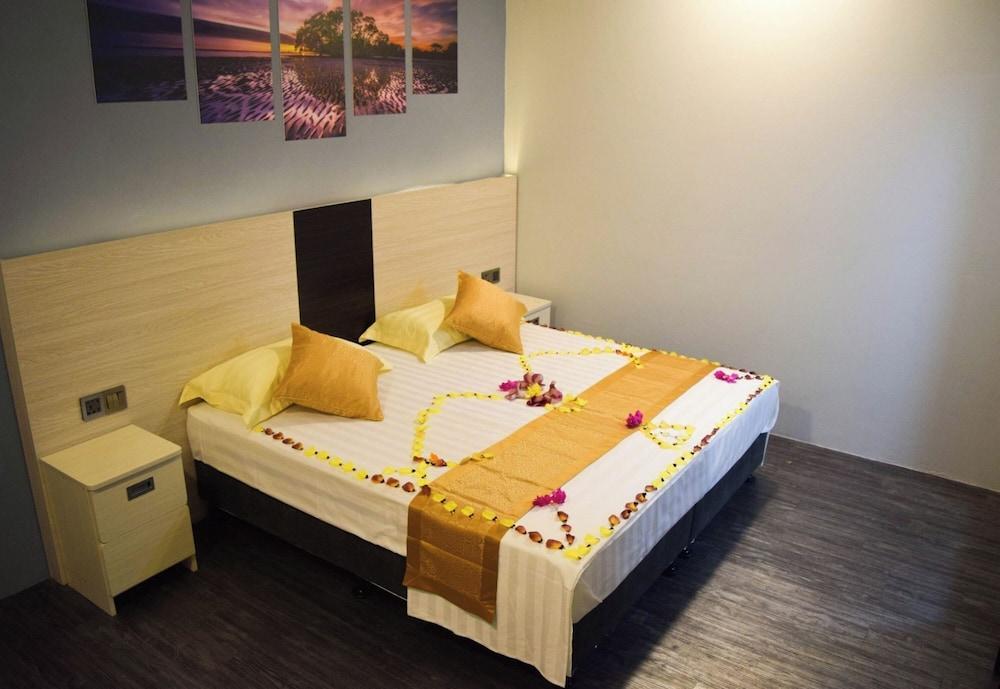 Dhiffushi Tourist Hotel Room Type - Twin Room, Garden View Dhiffushi Tourist Hotel Room Type - Twin Room, Garden View