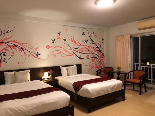 NAKA GUEST HOUSE Room Type - Superior Twin Room with City View NAKA GUEST HOUSE Room Type - Superior Twin Room with City View