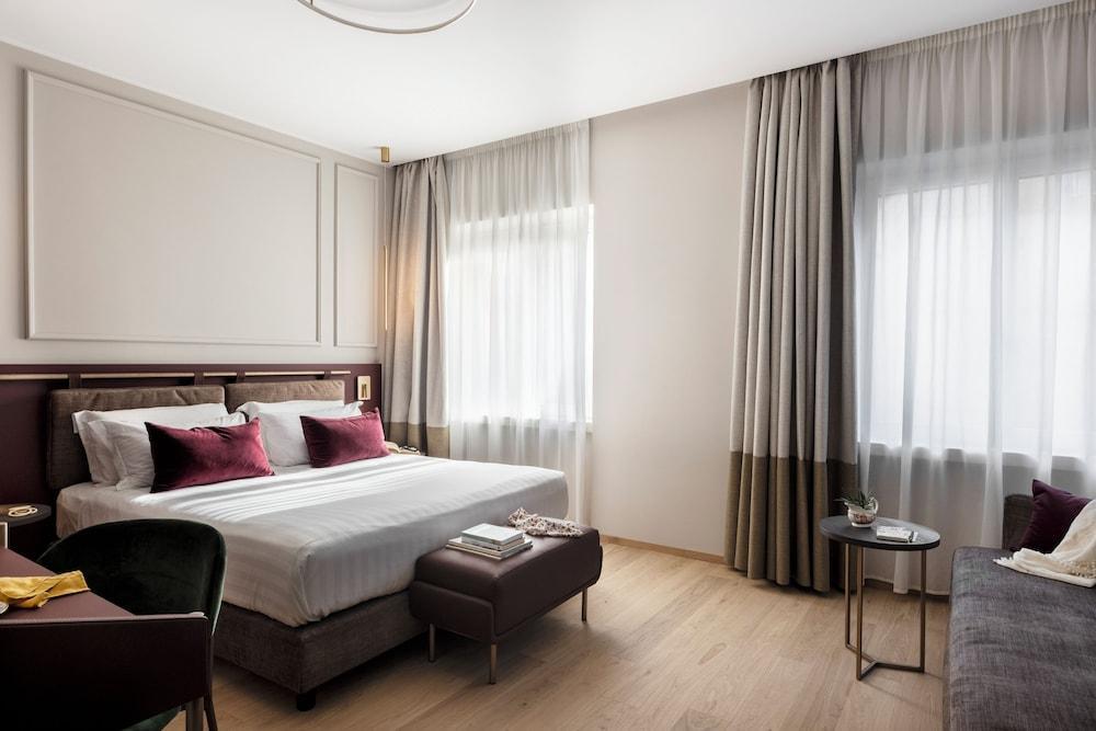 Adoro Hotel Room Type - Deluxe Triple Room Adoro Hotel Room Type - Deluxe Triple Room