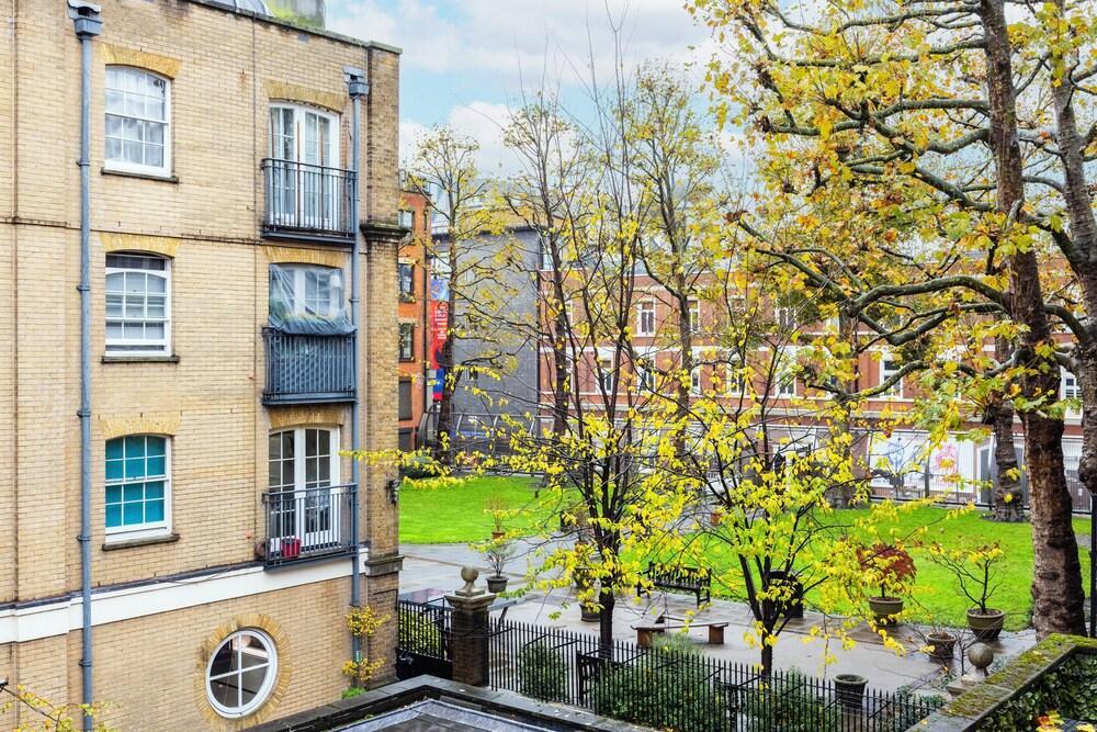 Stunning 2Bed in Soho,Steps from Piccadilly Circus