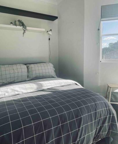 Picasso Villa in Rose Bay