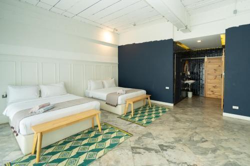 The Local Khaosan Bangkok - Self Check-In