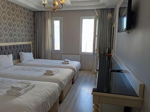 NkALBATROS HOTEL Room Type - Standard Triple Room