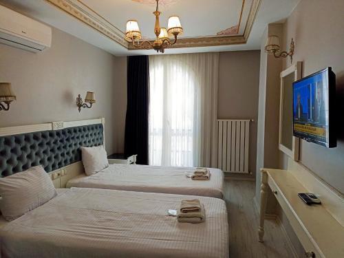 BlueAlbatros City Hotel - Tap to explore photos