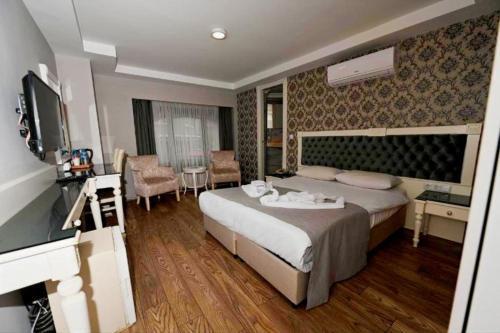 NkALBATROS HOTEL Room Type - Standard Double or Twin Room