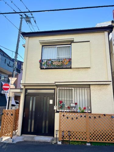 Sakura Bloom Separate House - Tap to explore photos