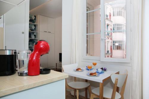 Studio original et reposant - Paris 10 - 2P - FLAT-GUEST - Tap to explore photos