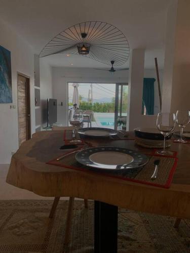 Villa Mandalay - 2BR Central Location - Tap to explore photos