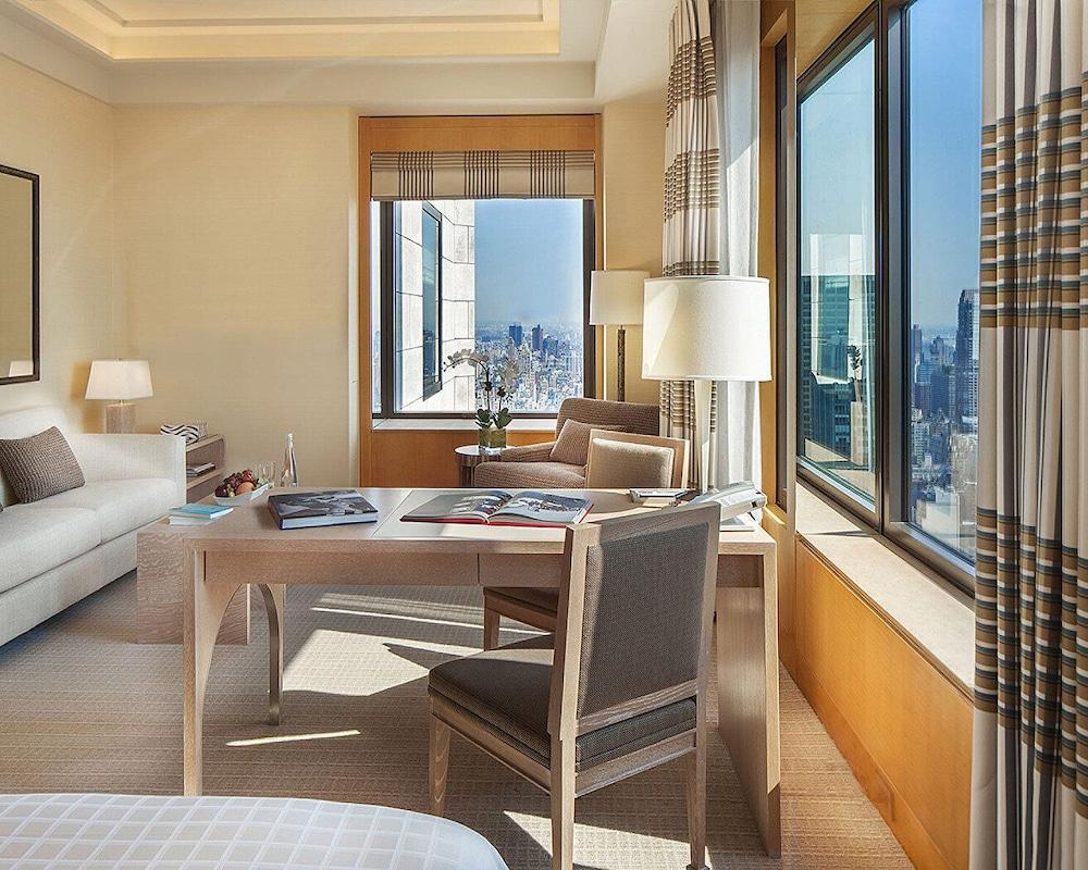 Four Seasons Hotel New York - Tap to explore photos