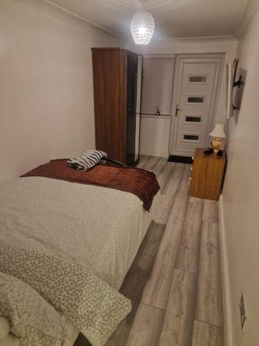 Sariyu space studio flat with own bathroom and Kichen - Tap to explore photos