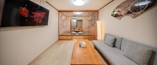 Family House 蕾 池袋徒步圈全新装修日式户建民宿 - Tap to explore photos