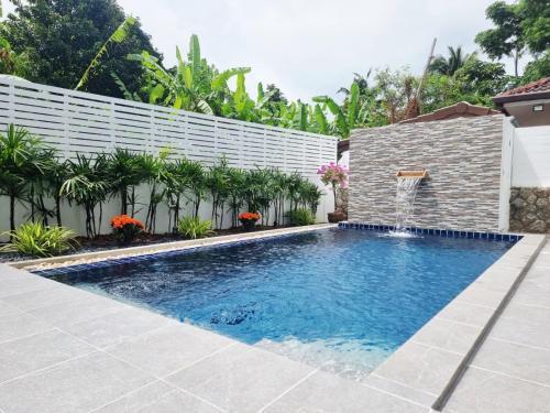 Sanook villas Nai Harn beach
