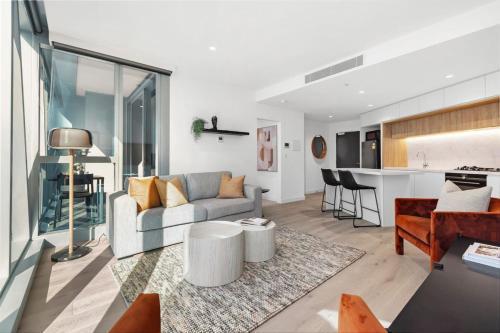 Opulent Suite at Westside Place - Tap to explore photos