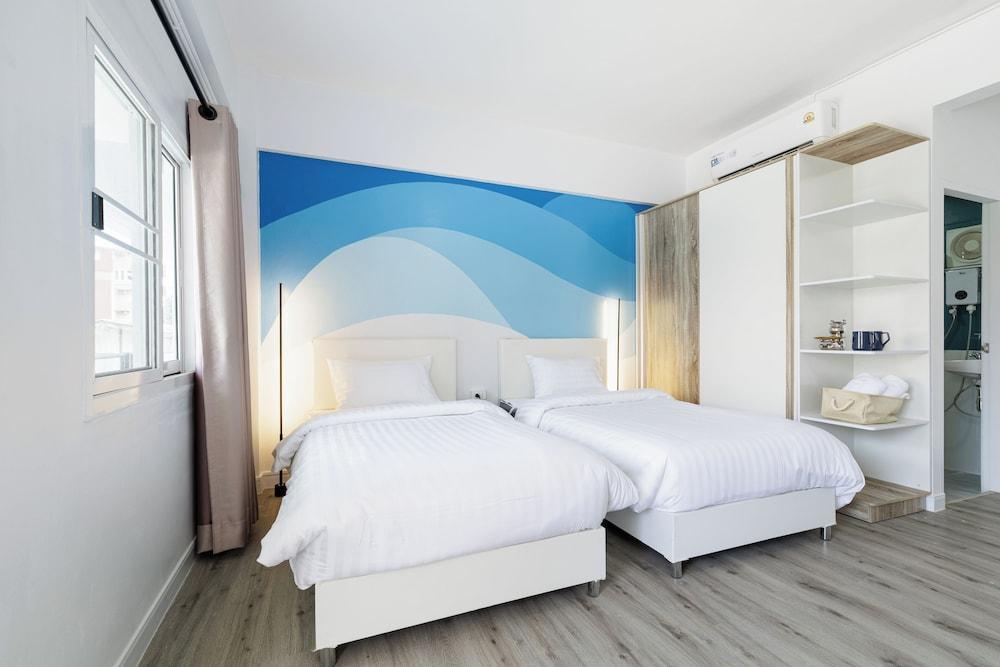 SRINN Hotel Pattaya Klang Room Type - Superior Twin Room
