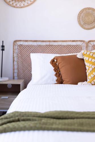 A Plush & Comfy Apt Right Next to Darling Harbour - Tap to explore photos