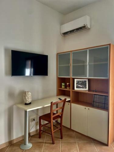 Rione Testaccio Apartment - Tap to explore photos