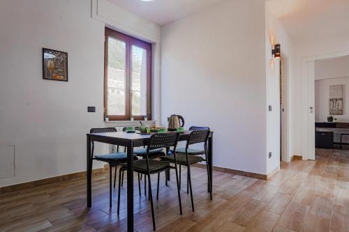 Vatican Vista Apartment - Tap to explore photos