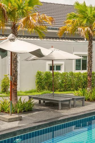 The Rich Villas House Pool Chalong Robinson - Tap to explore photos