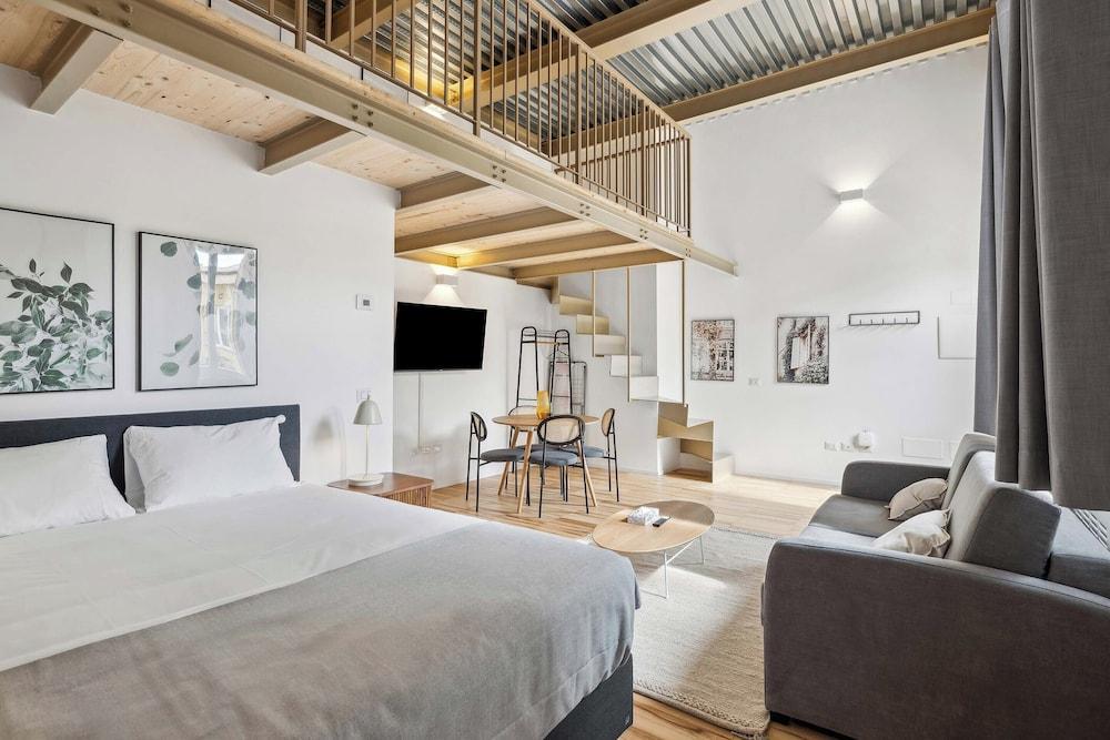 Limehome Rome Via Fortebraccio Room Type - Comfort Studio with Shared Terrace Area