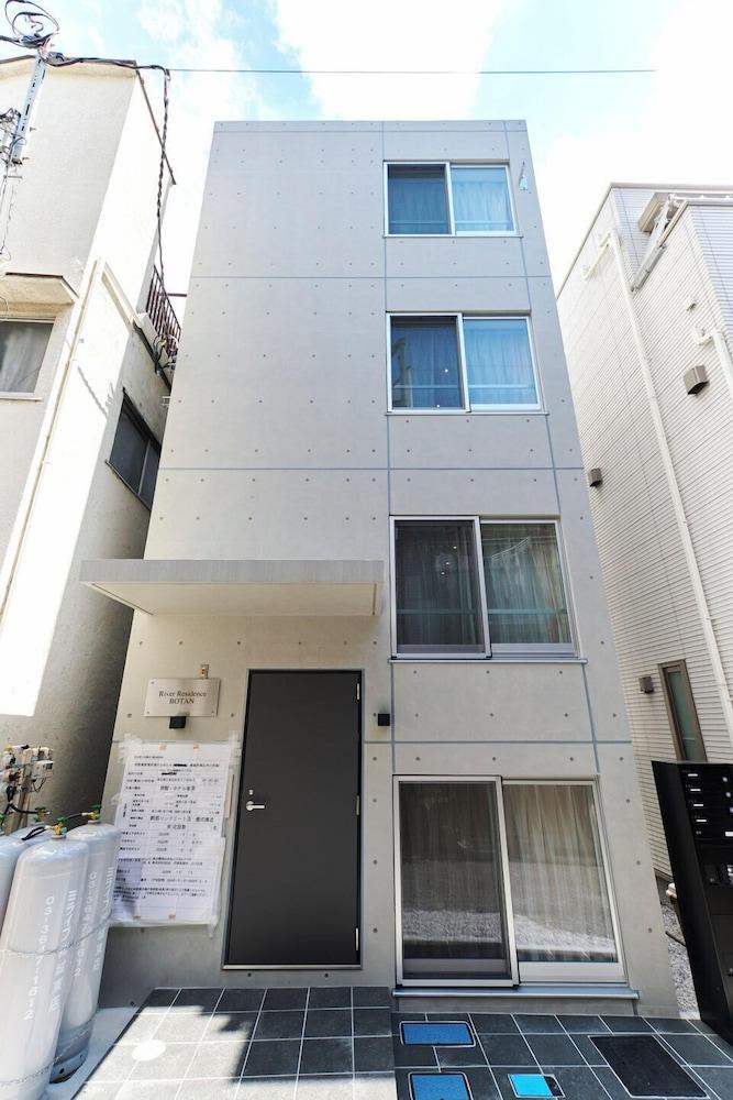 River Residence BOTAN by Tranova