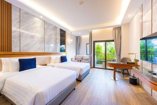 Wyndham Jomtien Pattaya - Tap to explore photos