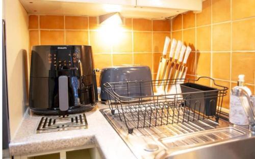 Knightsbridge Stylish 1 bed Apt Mins from Harrods - Tap to explore photos